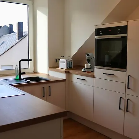 Helles Mit Balkon In Toplage! Appartement *