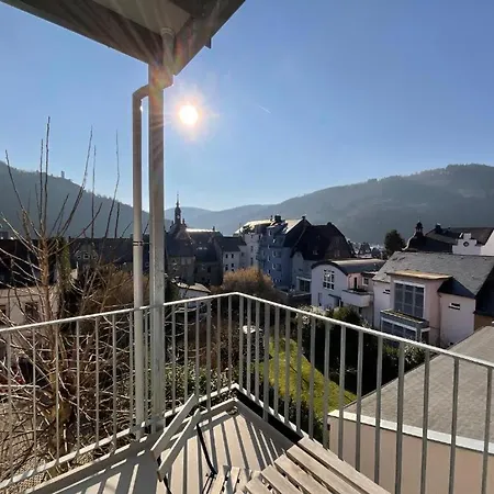 Helles Mit Balkon In Toplage!