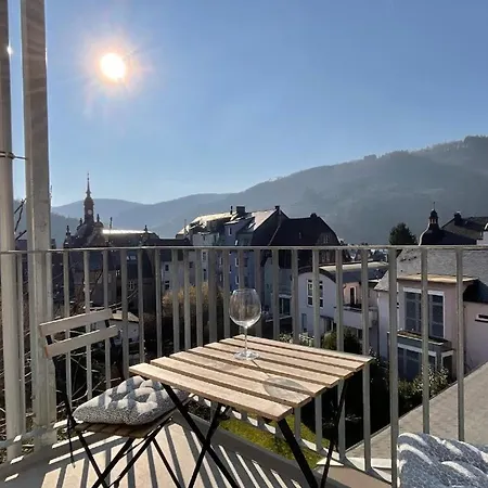 Helles Mit Balkon In Toplage! Appartement *