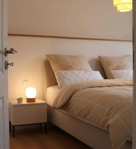 Helles Mit Balkon In Toplage! *