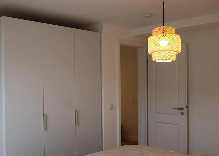 Helles Mit Balkon In Toplage! *