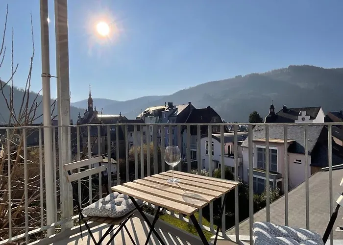 Helles Mit Balkon In Toplage! Appartement *